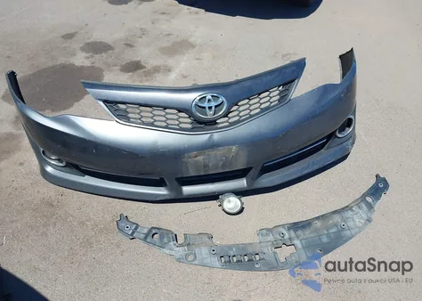 2014 Toyota Camry Se Sport z USA, uszkodzony, nr VIN 4T1BF1FK4EU460912